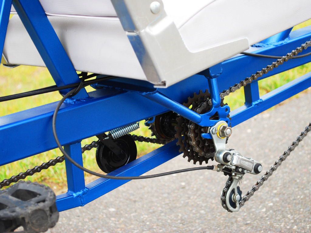 LodeRunner Family Trike - crossover drive